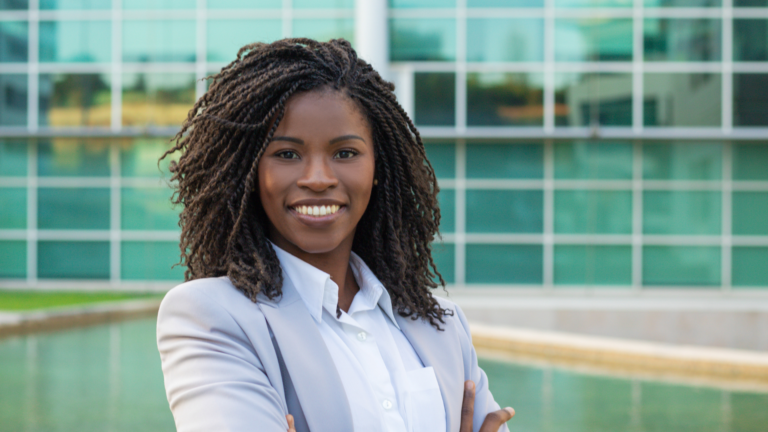 ID_BR abre inscrições para Programa de Desenvolvimento de Lideranças Negras e Indígenas