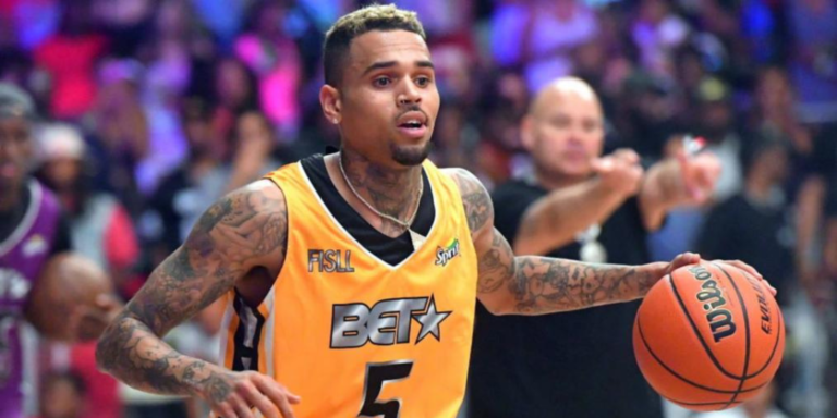 Chris Brown revela ter sido desconvidado do NBA All-Star Game após pedido de patrocinador