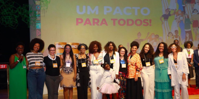 Fórum Pacto das Pretas discutirá saúde, política e filantropia da mulher negra; Evento gratuito está com inscrições abertas Fórum Pacto das Pretas discutirá saúde, política e filantropia da mulher negra; Evento gratuito está com inscrições abertas