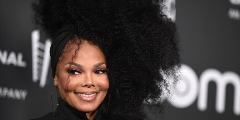 Janet Jackson revela incômodo com entrevistas em declaração sincera durante programa de rádio