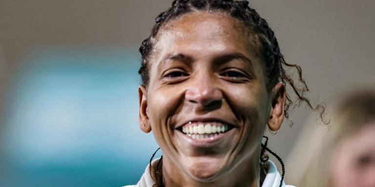 Judoca Rafaela Silva conquista vitória por Ippon e vai às semifinais Olímpicas