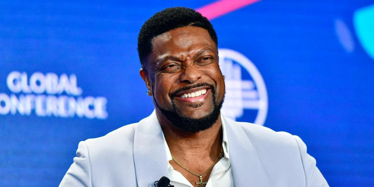 Chris Tucker ironiza polêmica entre Chris Rock e Will Smith no Oscar de 2022: “Pensaram que eu levei o tapa”