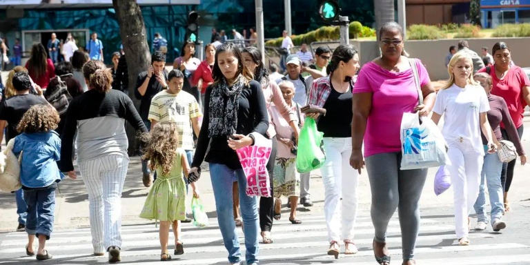 59% das mulheres negras têm medo de sofrer violência física durante deslocamentos, revela pesquisa