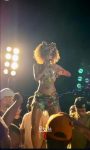 Artista Tyla grava clipe no Vidigal, no Rio de Janeiro.Foto: Instagram/Divulgação