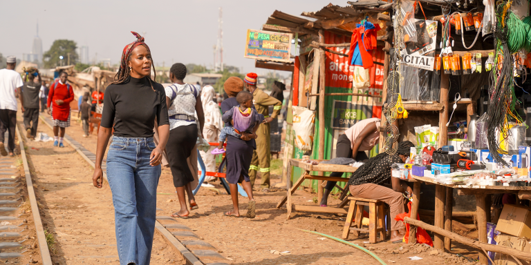 Maju Coutinho refaz conexão histórica e cultural com África em série para o ‘Fantástico’