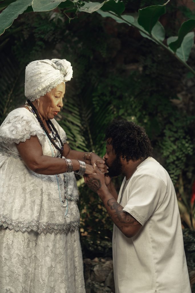 Xande de Pilares prepara o lançamento da regravação da música "Banho de Folhas", da cantora Luedji Luna. Foto: Divulgação