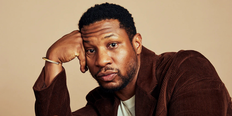 Filme de Jonathan Majors, “Magazine Dreams”, ganha data de estreia