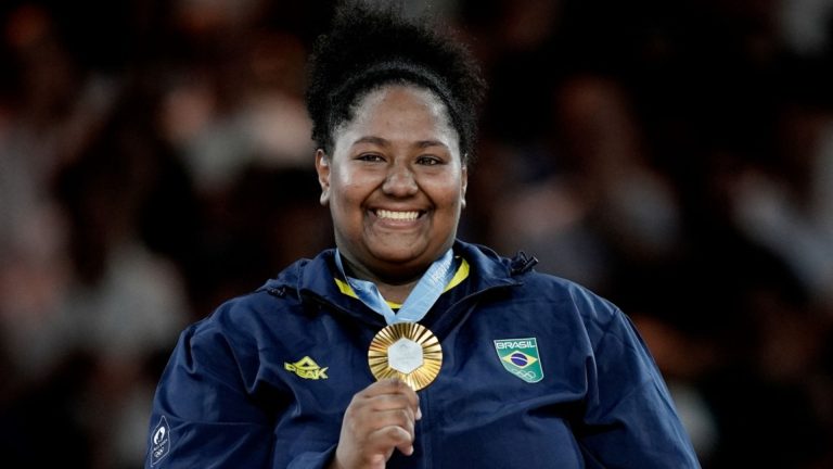 Medalhista olímpica, Bia Souza é indicada ao prêmio de melhor judoca do mundo em 2024