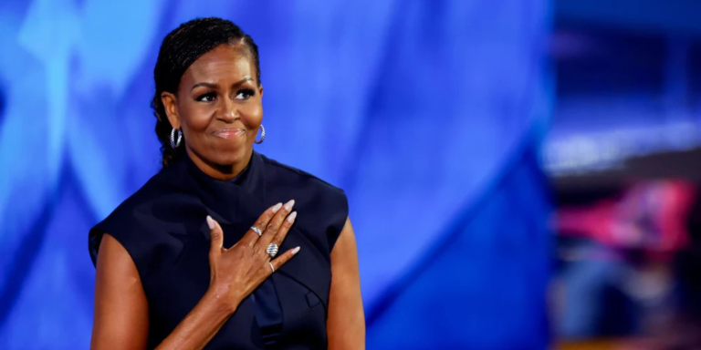 Michelle Obama não comparecerá à posse de Trump; Barack Obama confirma presença