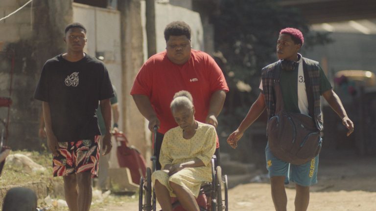 “Cinema negro afetivo e verdadeiro”: diretor e protagonista falam sobre a potência de ‘Kasa Branca’