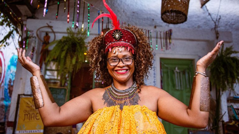 Carnaval da Chef Flávia Alves em Paraty terá shows gratuitos e sua tradicional feijoada