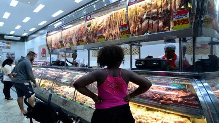 A importância da baixa dos alimentos para a população negra