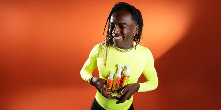 Jonathan Azevedo lança marca de beleza com produtos para dreads e tranças: ‘Cuidar da nossa história Jonathan Azevedo lança marca de beleza com produtos para dreads e tranças: ‘Cuidar da nossa história
