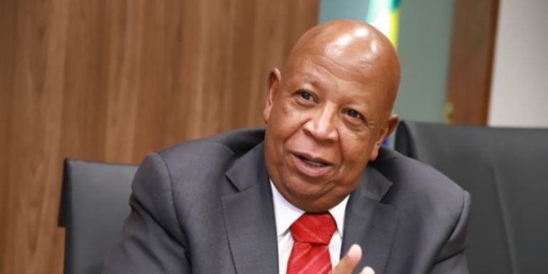 JusRacial e OAB firmam parceria para curso sobre Protocolo de Julgamento com Perspectiva Racial JusRacial e OAB firmam parceria para curso sobre Protocolo de Julgamento com Perspectiva Racial