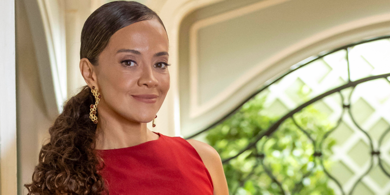 Assessoria de Aline Borges rebate sindicato e afirma que atriz tem registro regular há 24 anos Assessoria de Aline Borges rebate sindicato e afirma que atriz tem registro regular há 24 anos
