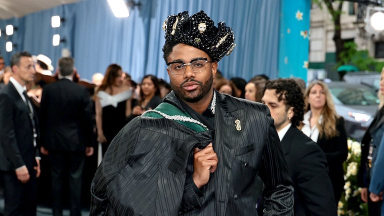 Sob comando do chef Kwame Onwuachi, Met Gala 2025 serve pratos com sabores afro-diaspóricos Sob comando do chef Kwame Onwuachi, Met Gala 2025 serve pratos com sabores afro-diaspóricos