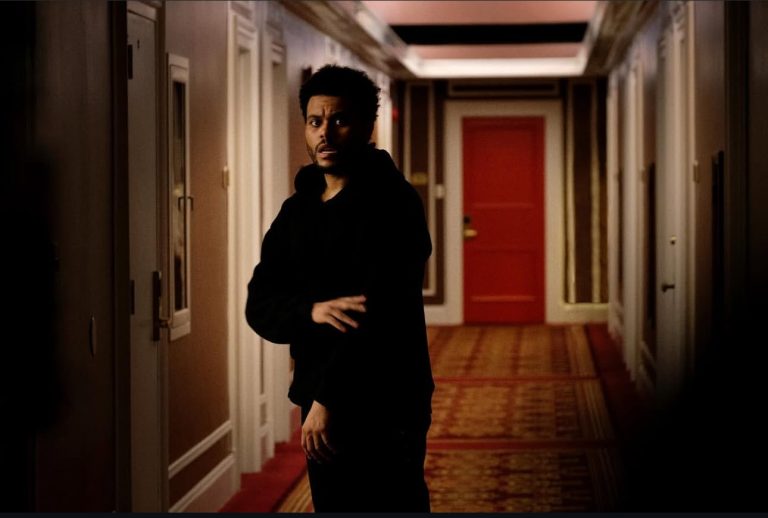 The Weeknd estreia como protagonista em thriller psicológico ao lado de Jenna Ortega The Weeknd estreia como protagonista em thriller psicológico ao lado de Jenna Ortega