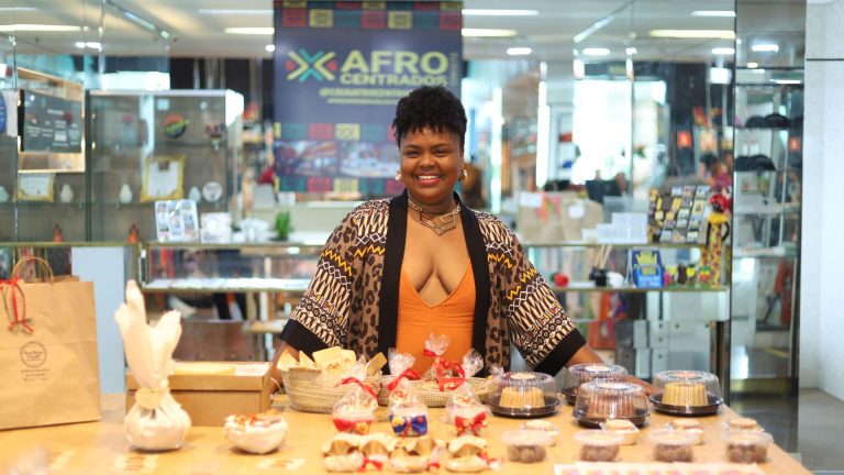 Vila AfroJunina celebra o São João com sabores ancestrais de empreendedoras negras em Salvador Vila AfroJunina celebra o São João com sabores ancestrais de empreendedoras negras em Salvador