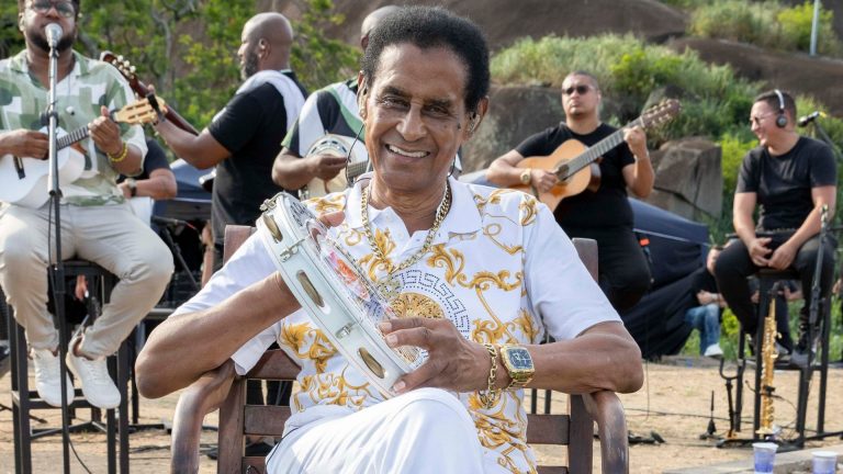 Morre Bira Presidente, fundador do Fundo de Quintal e do Cacique de Ramos, aos 88 anos Morre Bira Presidente, fundador do Fundo de Quintal e do Cacique de Ramos, aos 88 anos