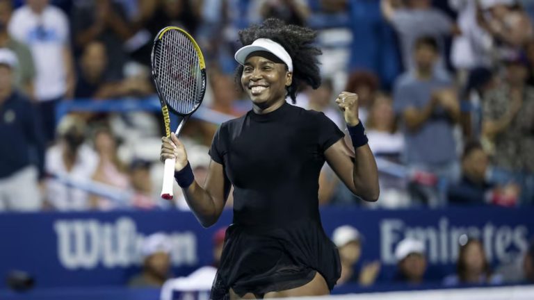 Venus Williams faz história e se torna a jogadora mais velha a vencer na WTA desde 2004 Venus Williams faz história e se torna a jogadora mais velha a vencer na WTA desde 2004