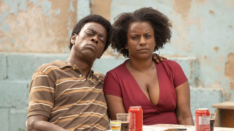 ‘A Melhor Mãe do Mundo’ traz narrativa humanizada sobre o realismo da violência doméstica e a busca por um recomeço ‘A Melhor Mãe do Mundo’ traz narrativa humanizada sobre o realismo da violência doméstica e a busca por um recomeço