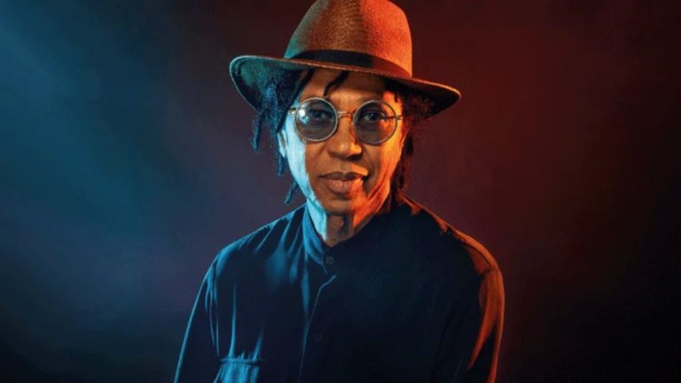 Djavan anuncia novo disco e turnê em celebração aos 50 anos de carreira Djavan anuncia novo disco e turnê em celebração aos 50 anos de carreira