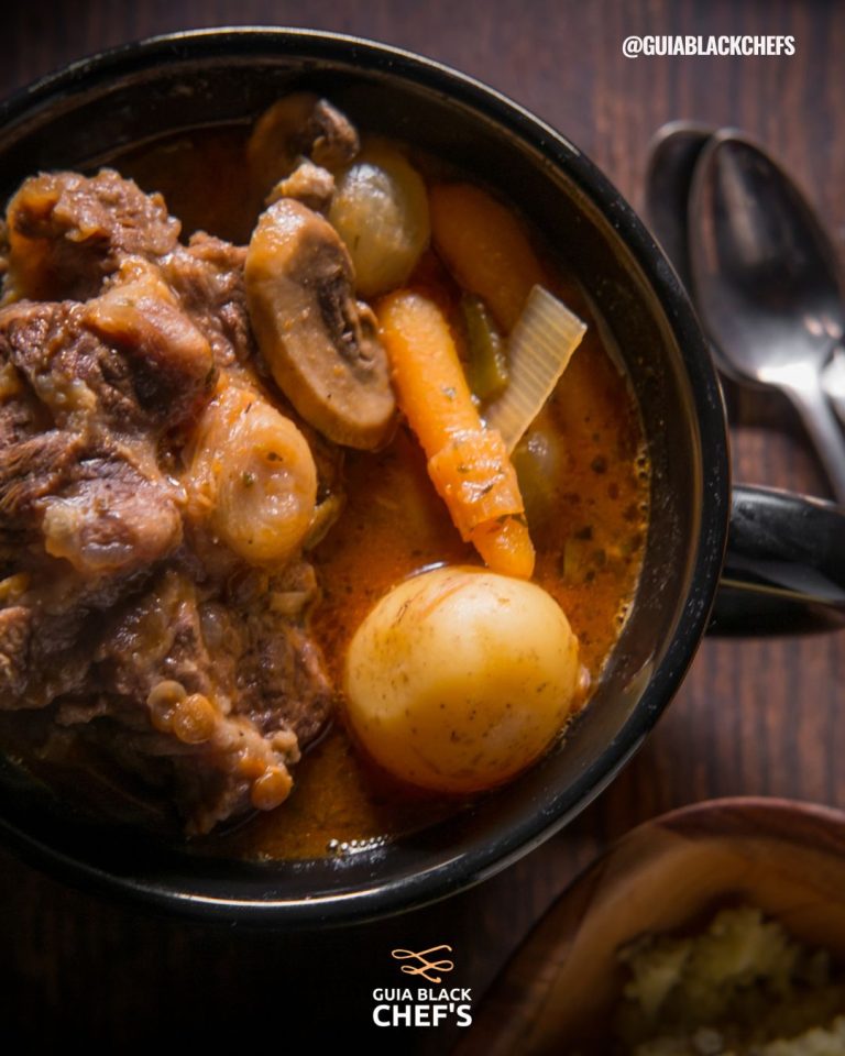 Da Raiz à Mesa: curso oferece aulas online e gratuitas de culinária afro-brasileira Da Raiz à Mesa: curso oferece aulas online e gratuitas de culinária afro-brasileira