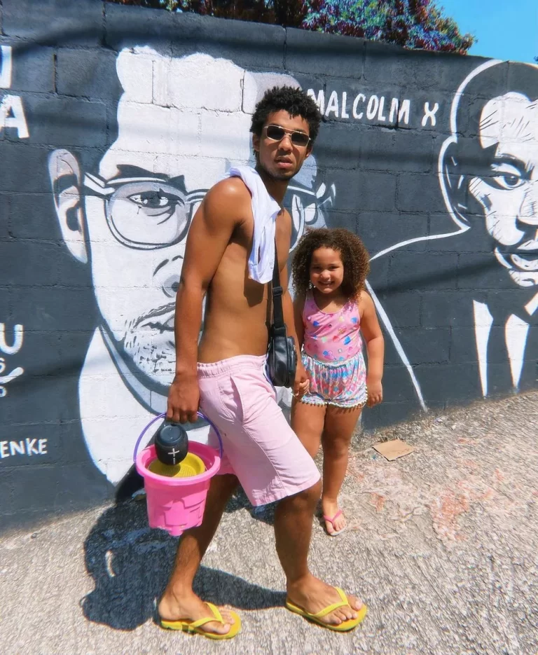 Juan Paiva fala sobre a paternidade aos 16 anos: “um grande presente que Deus me deu” Juan Paiva fala sobre a paternidade aos 16 anos: “um grande presente que Deus me deu”