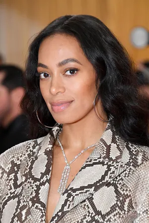 Solange Knowles lança biblioteca digital com obras raras de autores negros