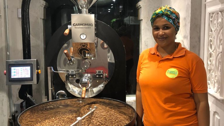 Curso gratuito oferece aulas técnicas sobre o café e os saberes de povos tradicionais e de matriz africana