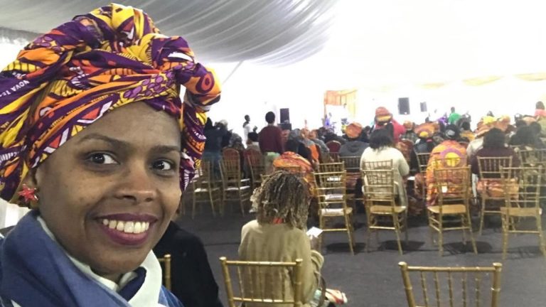 Professora negra aprovada em 1º lugar na USP tem concurso anulado após ação judicial de candidatos brancos Professora negra aprovada em 1º lugar na USP tem concurso anulado após ação judicial de candidatos brancos