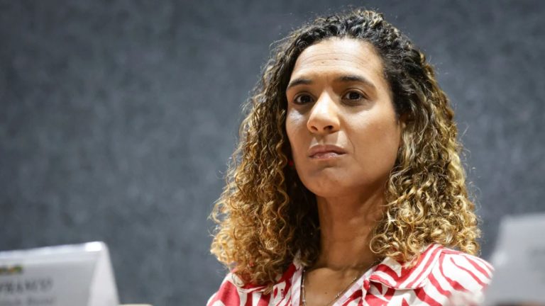 Anielle Franco deve deixar Ministério da Igualdade Racial para se dedicar à campanha eleitoral de 2026 Anielle Franco deve deixar Ministério da Igualdade Racial para se dedicar à campanha eleitoral de 2026