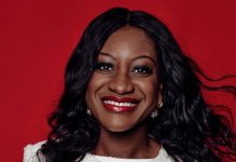 Executiva de Gana é eleita a pessoa negra mais influente do Reino Unido; um grito da excelência global e o espelho para o Brasil