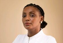 “Performar feminilidade adoece mulheres negras” alerta Josi Helena, tricologista e especialista em estética negra