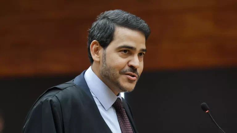 Indicado por Lula ao STF no Dia da Consciência Negra, Jorge Messias se diz pardo