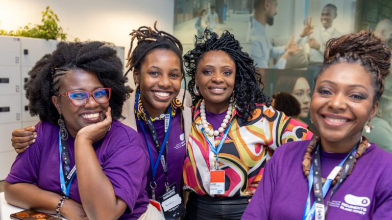 Preta Brasileira: o salão que nasceu com R$ 800 e virou referência de beleza afro e formação de trancistas