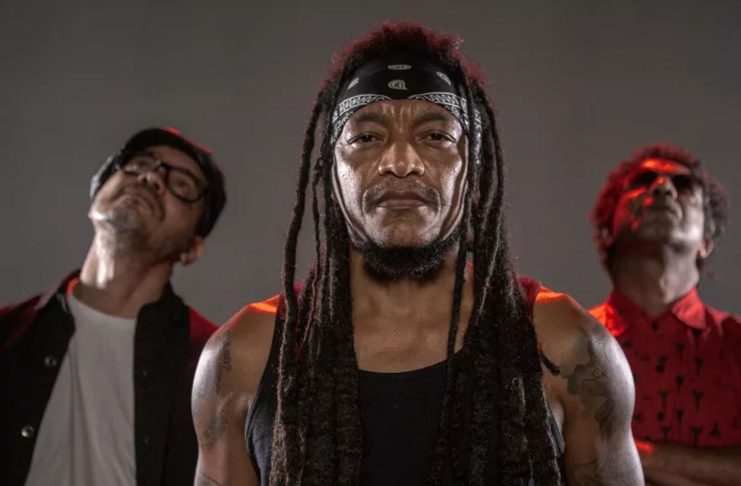 Devotos: a banda punk hardcore que expande o conhecimento sobre personalidades negras e orixás