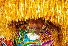 Exposição ‘Bloco do Prazer’ chega a Fortaleza com uma mostra dedicada à festa e à cultura preta