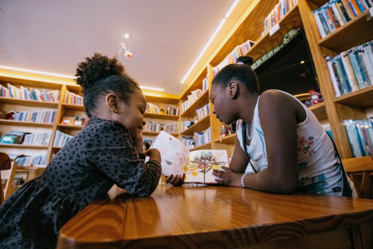 Cinco livros infantis para ensinar identidade e cultura negra