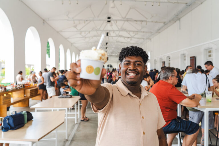 Joélho Caetano: o gastrólogo quilombola que transforma saberes ancestrais em voz, pesquisa e empreendimento
