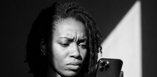 Violência digital e mulheres negras: poderíamos falar mais sobre nós, mas temos medo