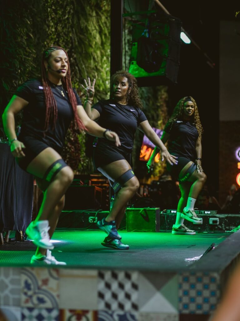 Coletivo ‘HHWC’ une hip hop e dança para transformar a relação de mulheres negras com o treino