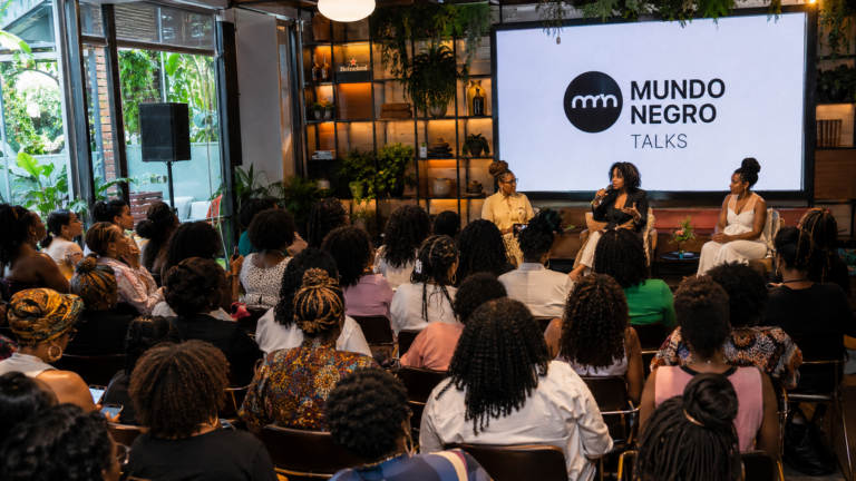 Mundo Negro Talks dedica segunda edição às mães negras no Mês das Mães, em parceria com Grupo HEINEKEN e Sephora Brasil