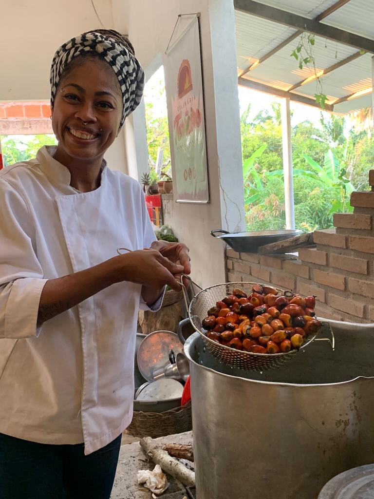 Acarajé, vatapá e azeite de dendê: o trio sagrado da Bahia