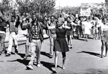Soweto: o levante estudantil que acelerou a queda do apartheid