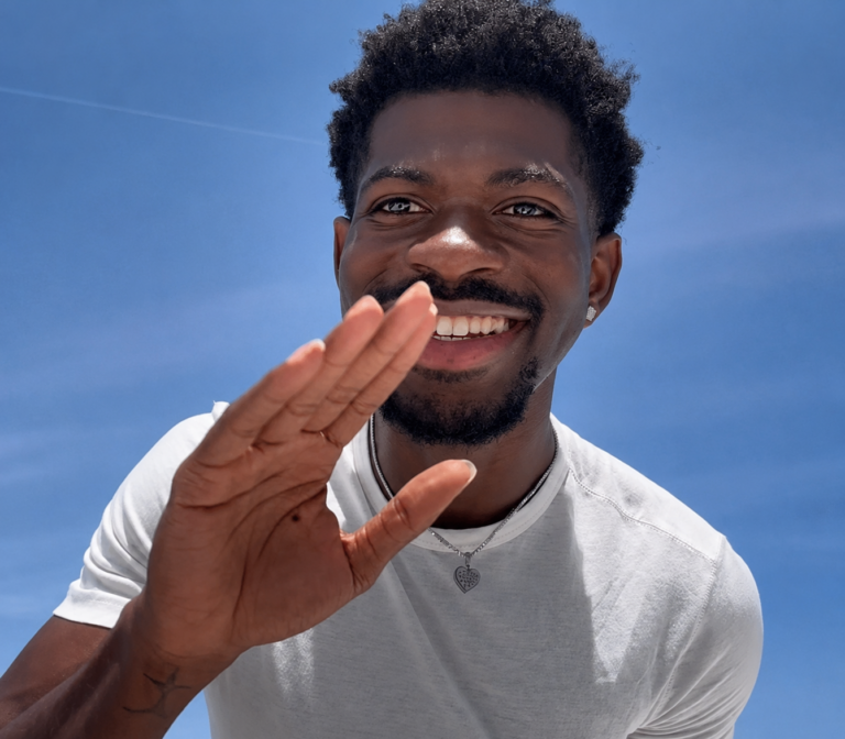Lil Nas X retorna às redes e revela diagnóstico de transtorno bipolar: “Estou me sentindo muito melhor”
