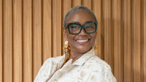 Josiane Climaco apresenta livro sobre Educação Física antirracista