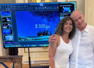 Grazi Mendes participa de vivência na Itália com Marcelo Gleiser Grazi Mendes durante experiência Island of Knowledge na Itália