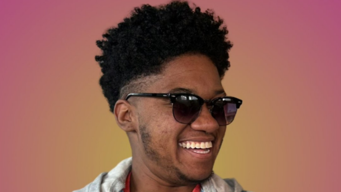 Akin Sá do perfil @heyautista