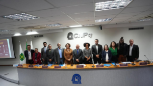 Cerimônia de assinatura da parceria entre Petrobras e CNPq no Projeto Inspiração, que vai oferecer 1500 bolsas de iniciação científica para estudantes negras do Ensino Médio